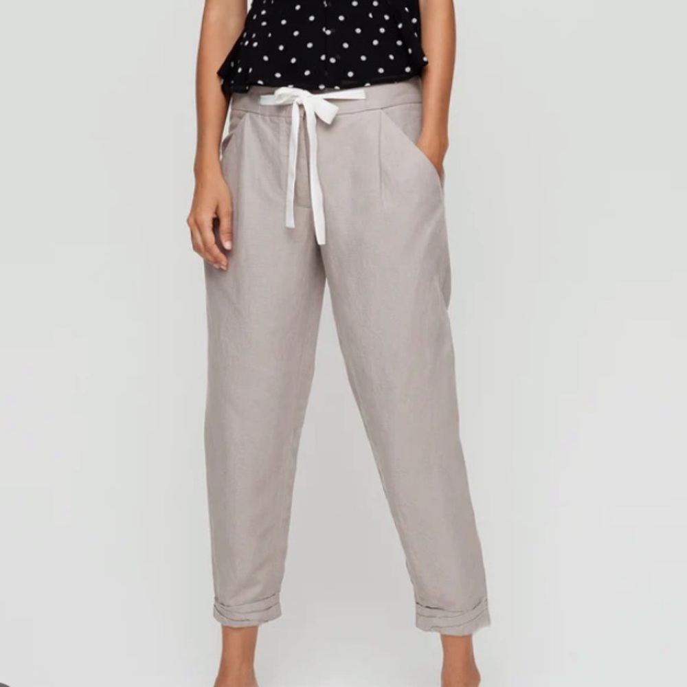 Aritzia Wilfred Allant Pant. Linen blend. Size 2